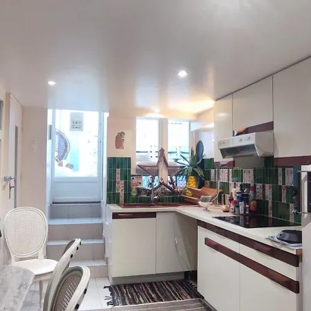 Authentic House Entier 1920's House, For Groups, Metro Line 7 Station Pierre Et Marie Curie, Porte D'ivry Holiday home *