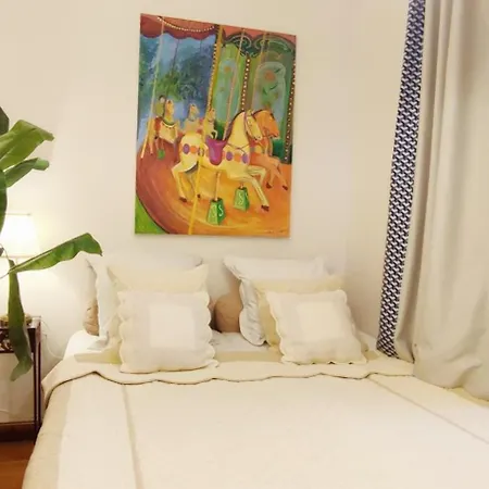 Authentic House Entier 1920's House, For Groups, Metro Line 7 Station Pierre Et Marie Curie, Porte D'ivry Holiday home *